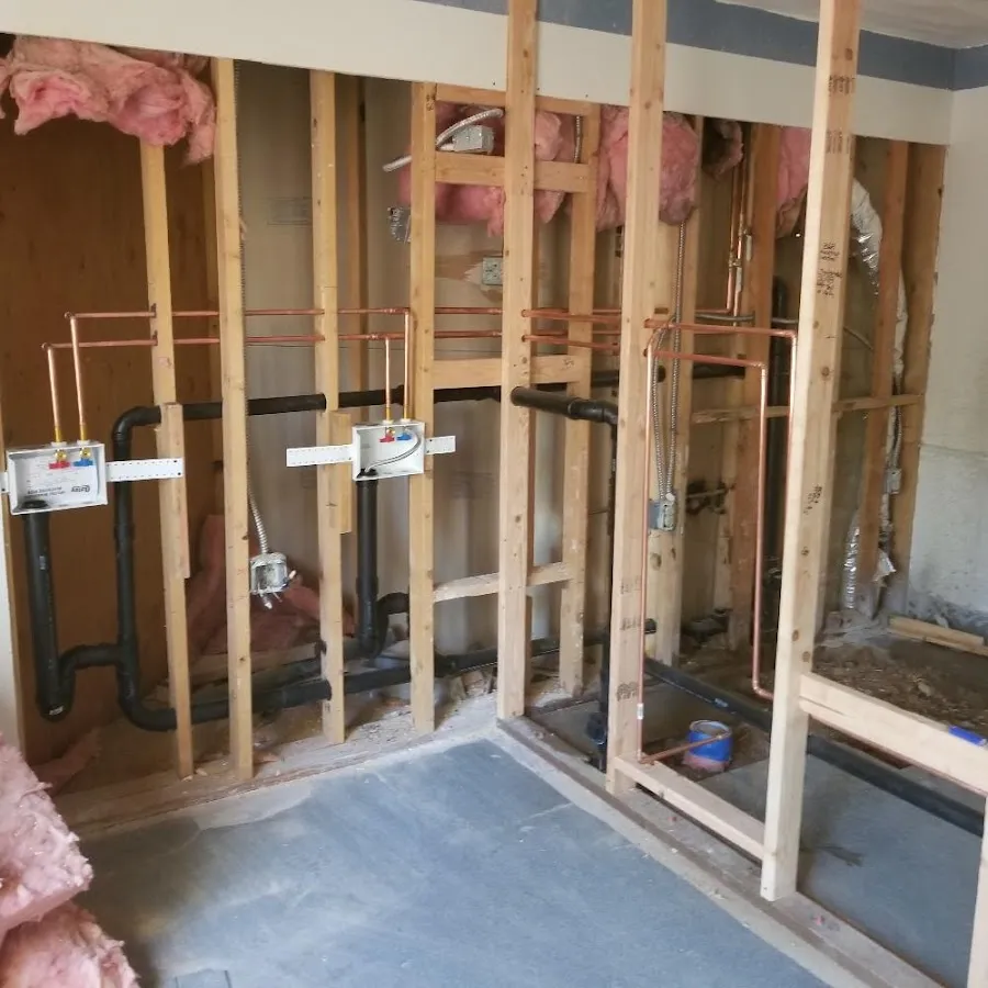 Copper pipe rough-in and plumbing installation in Lake Tapps